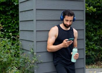 Benefits of Using Electrolyte Hydration Powder for Your Workout Routine