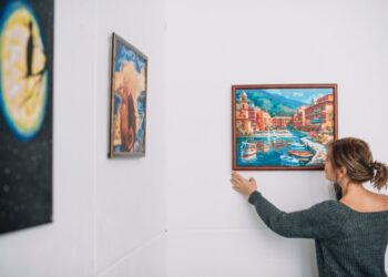 How Print-on-Demand Art Prints Can Transform a Blank Wall