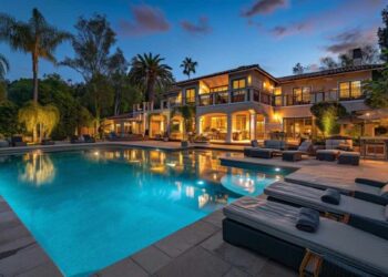 Hollywood's Hidden Luxuries: Experiences Reserved for the Elite