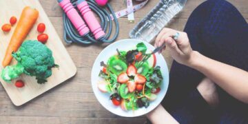 Nourishing Your Body: How Simple Wellness Habits Improve Your Diet